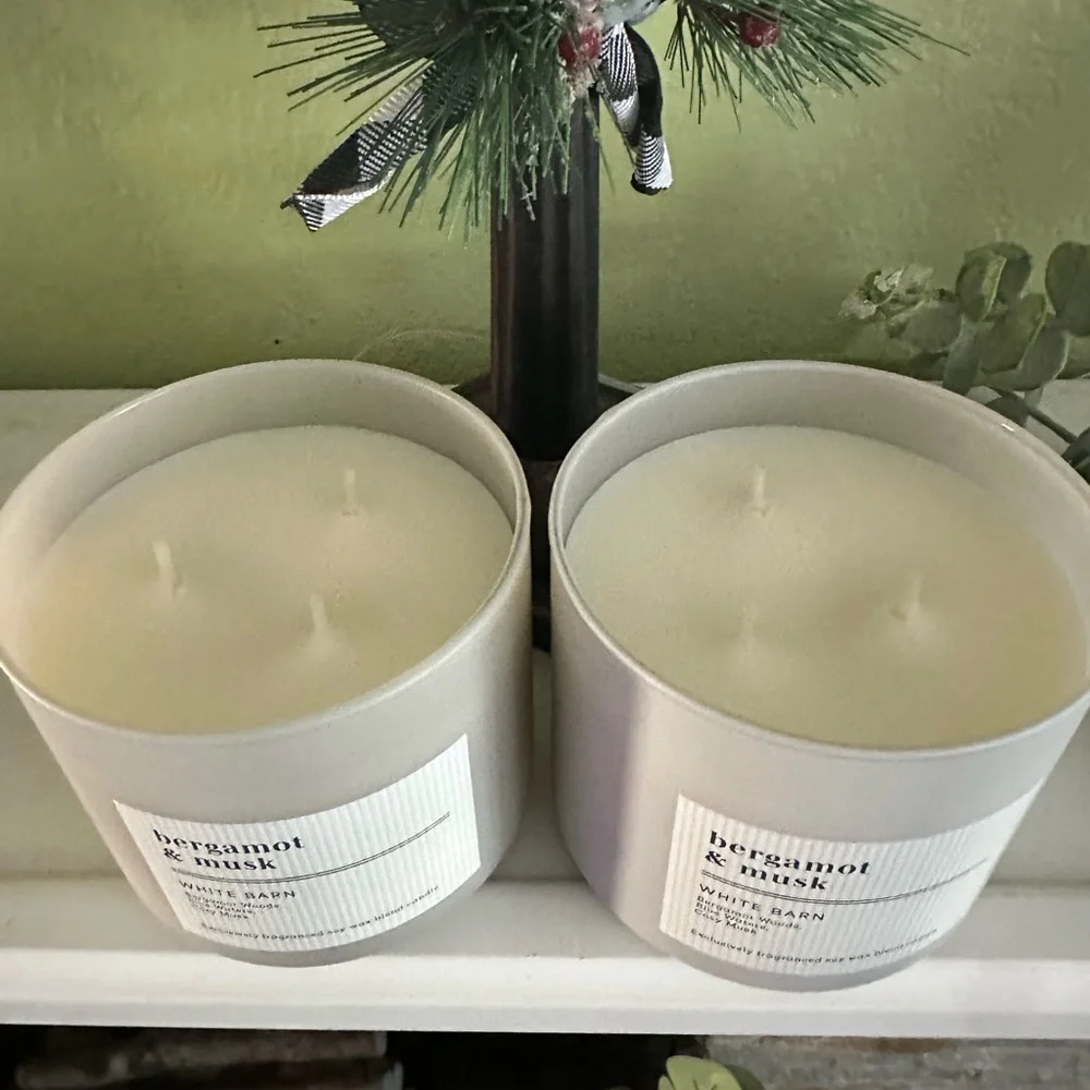 White Barn Bergamot & Musk Candles  in Gray Jar